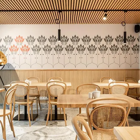 Mak - Sauna, Centrum