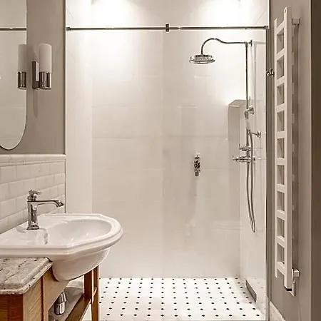 Mak - Sauna, Centrum
